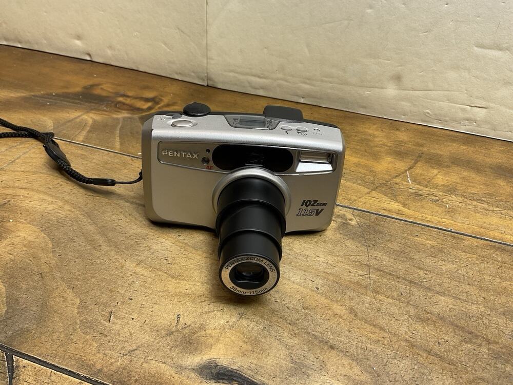 Pentax IQZoom 115V 35mm Point & Shoot 38-115mm Lens Film Camera Tested Works
